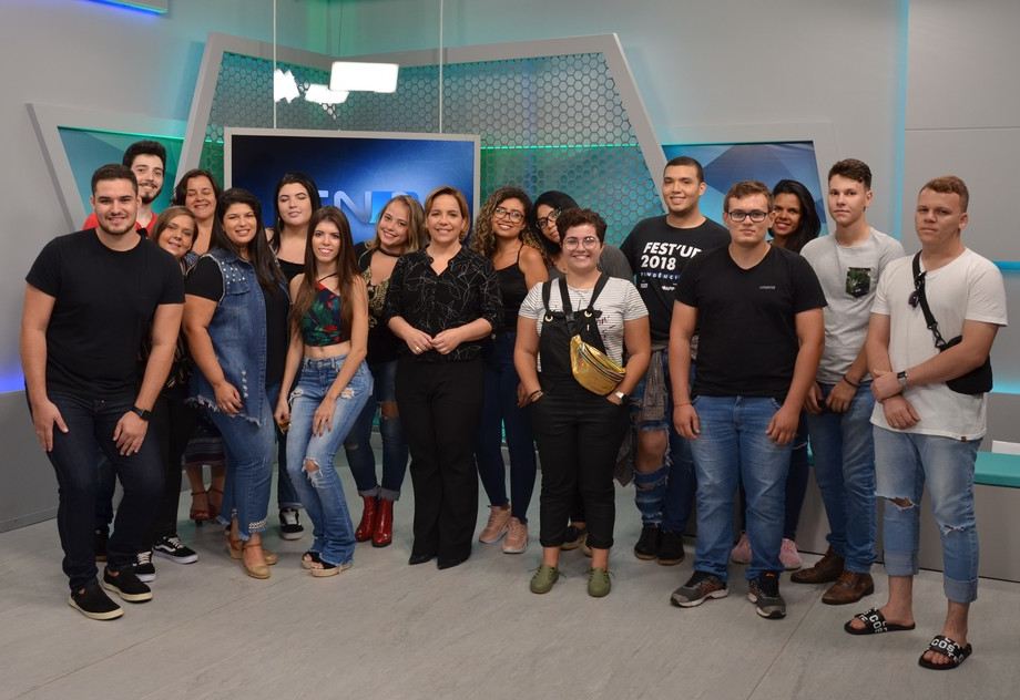 Estudantes da UniFAI participaram de visita técnica e debate no  Sem Filtro da TV Fronteira