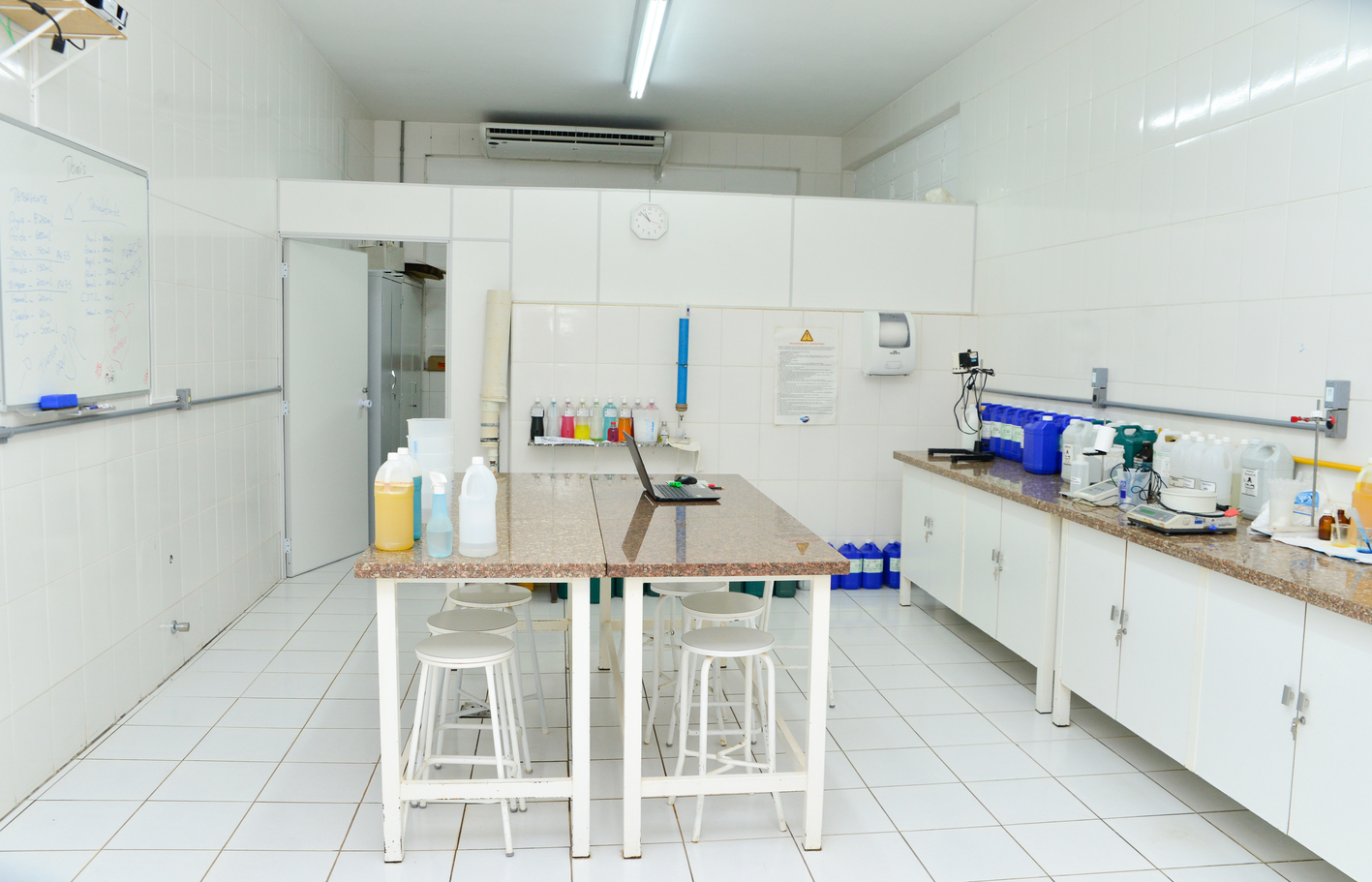 Laboratórios