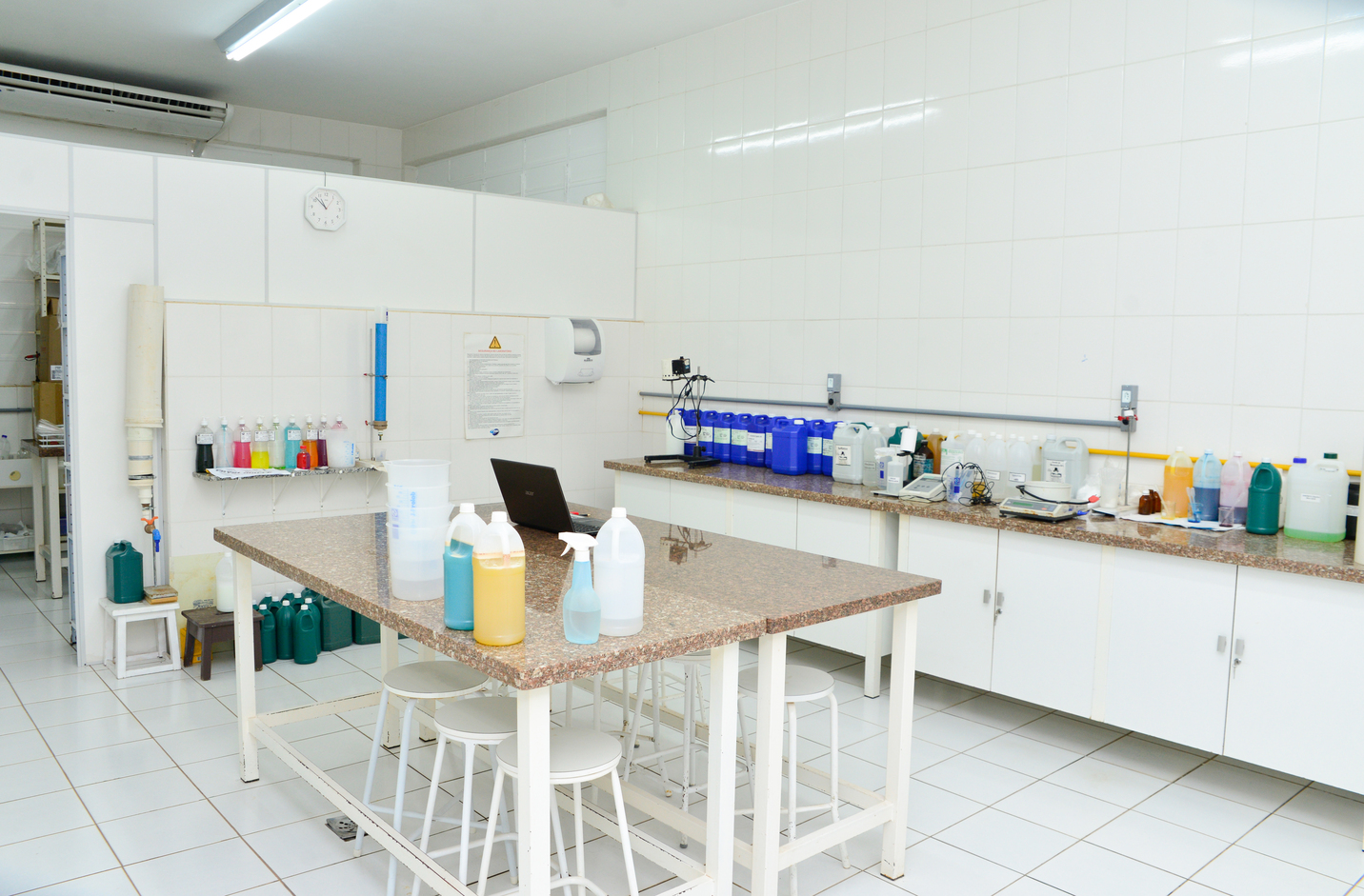 Laboratórios