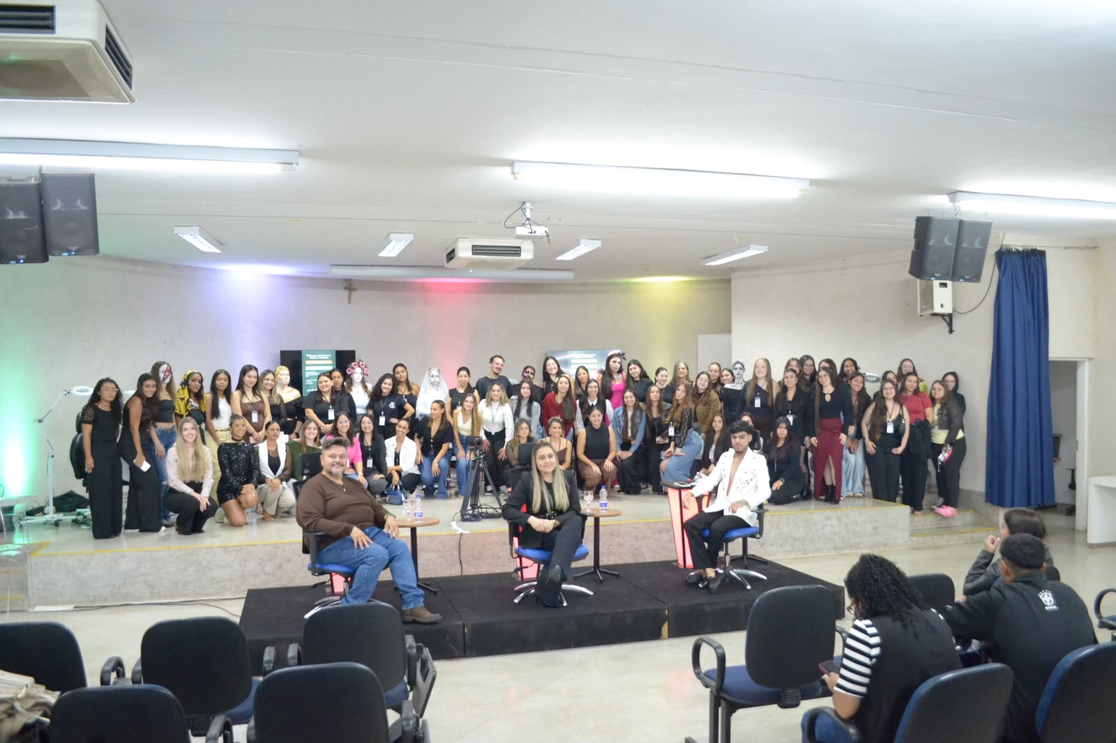 Ciência, Inovação e Arte: VII Semana Acadêmica de Estética e Cosmética da FAI Reúne Profissionais e Comunidade 