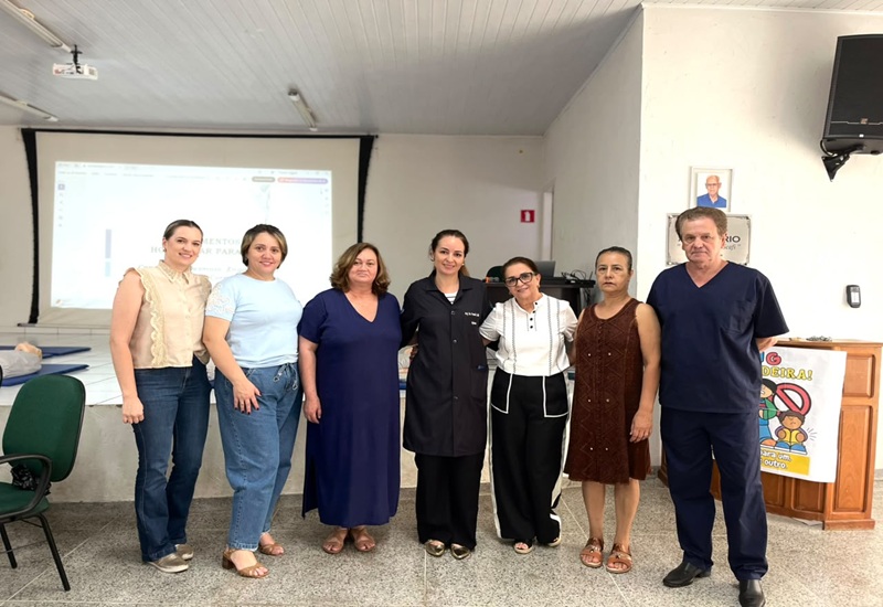 Alunos de Medicina da FAI capacitam servidores da Educação de Flórida Paulista em primeiros socorros