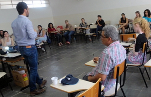 Psicologia da FAI realizou curso de extensão sobre clientes HIV